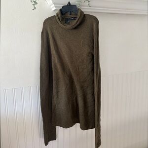 NWOT 360 Italian Yarn Green/Brown Slim Turtleneck Sweater
